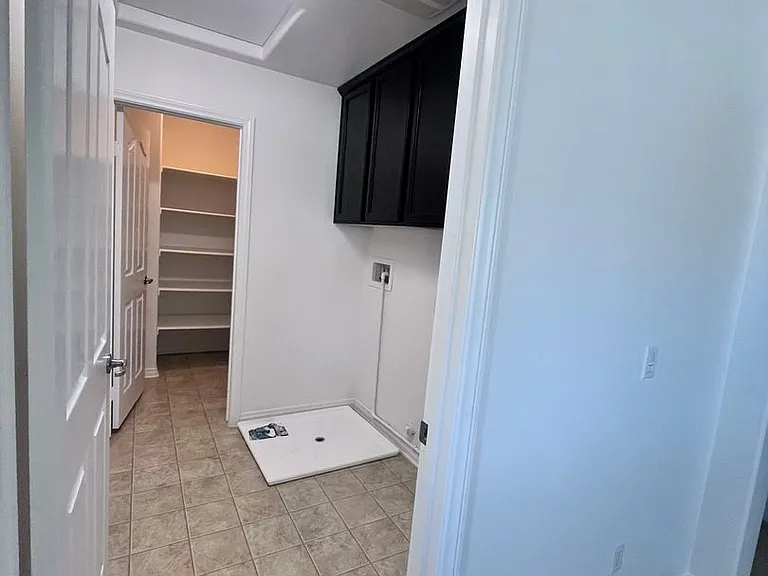 4040 Obsidian Rd — Photo 13