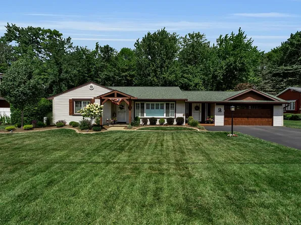 4000 N Hamptonbrook Dr, Hamburg, NY 14075