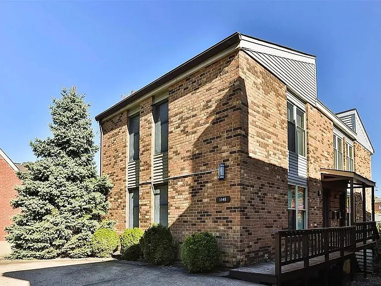 1148 Moorlands Dr #B — Photo 1