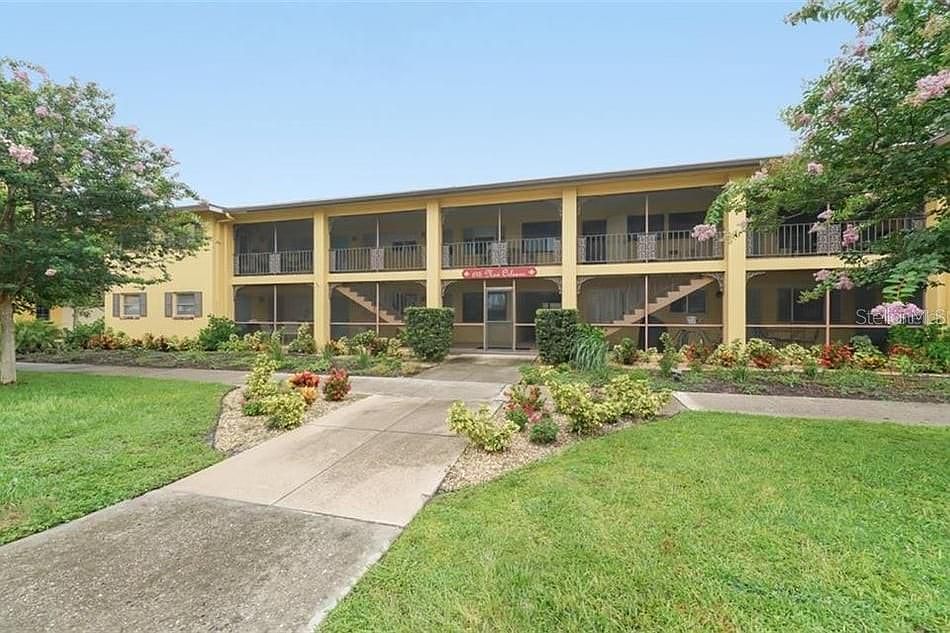 1st image of 615 S Palm Ave APT 11