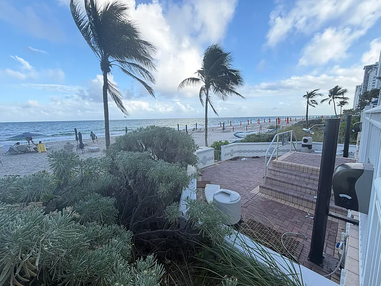 3850 Galt Ocean Dr #210 — Photo 24