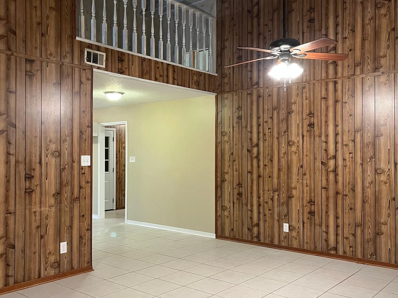 1105 Anna St — Photo 3