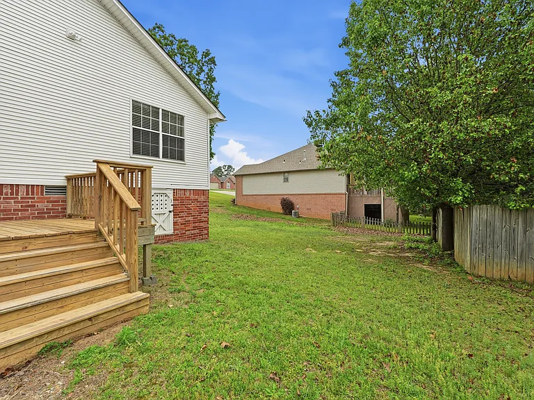 1 Zircon Dr — Photo 26