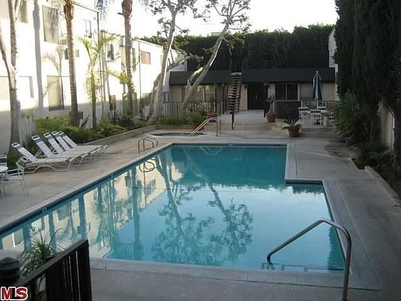 5th image of 976 Larrabee St APT 126