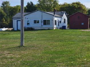 2351 Checkered Tavern Rd, Appleton, NY 14008