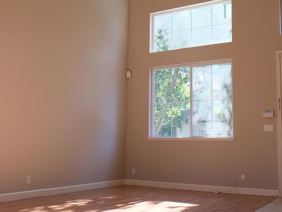 Living room 1.