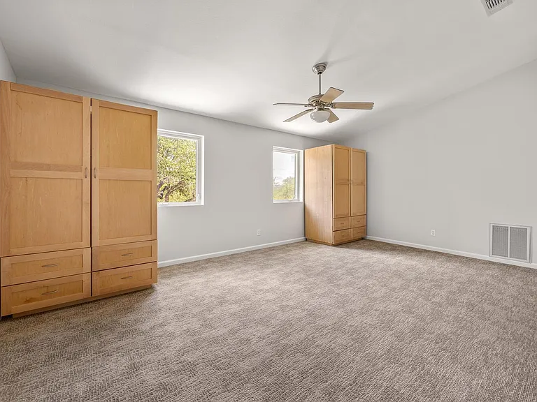 1100 Chapparal Dr — Photo 14
