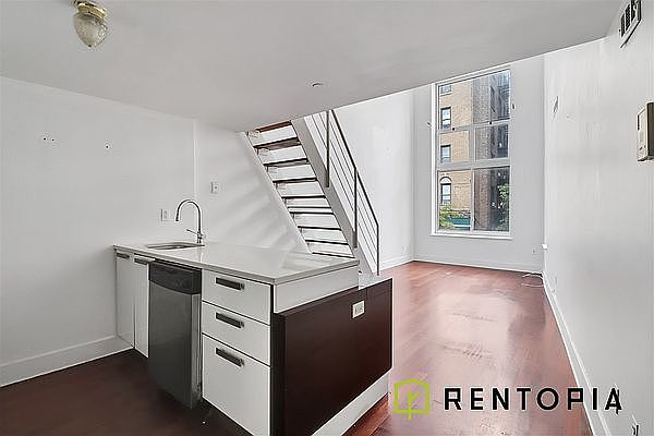1st image of 16 Meserole St #2C