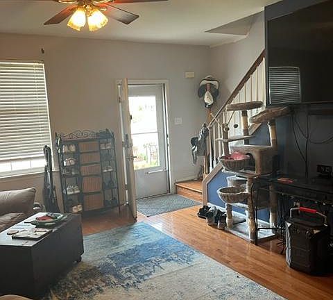 3rd image of 336 Andrew Cir