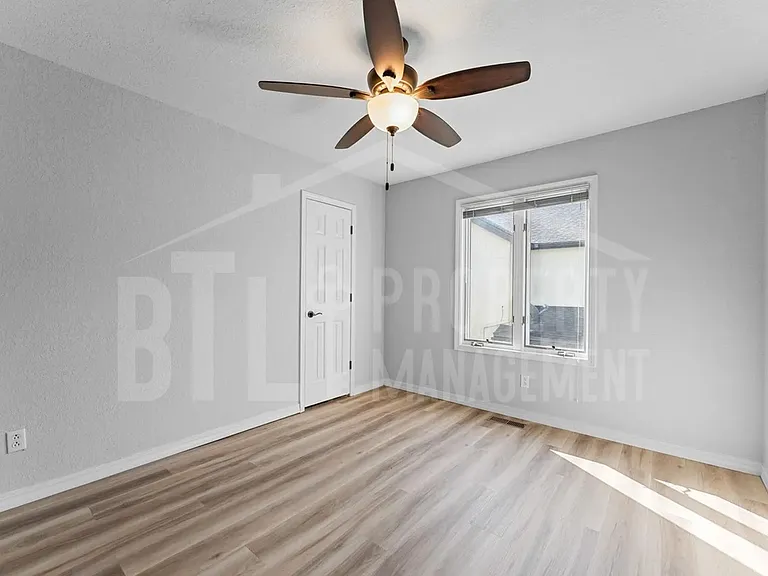 185 Eagle Pointe Dr — Photo 29