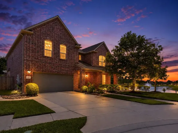 7403 Woodward Springs Dr, Pearland, TX 77584