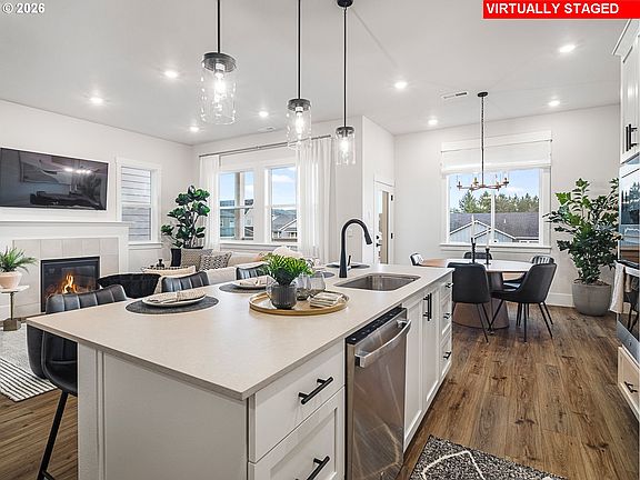 5th image of 18047 SW Howlock Ave