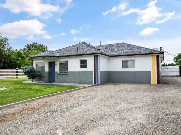 3921 W 10th Ave, Kennewick, WA 99336