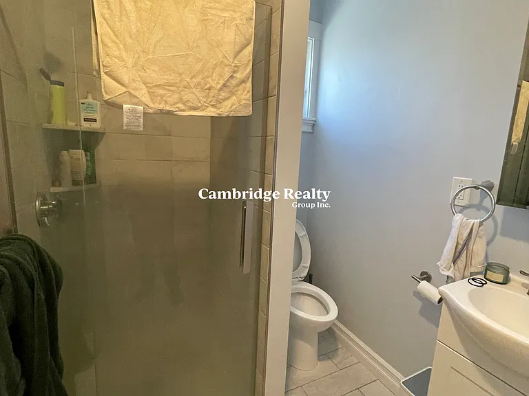 6 Durham St #3 — Photo 7