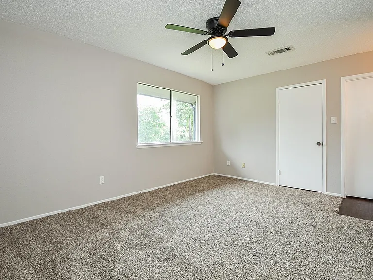 5809 Village Forest Ct — Photo 14