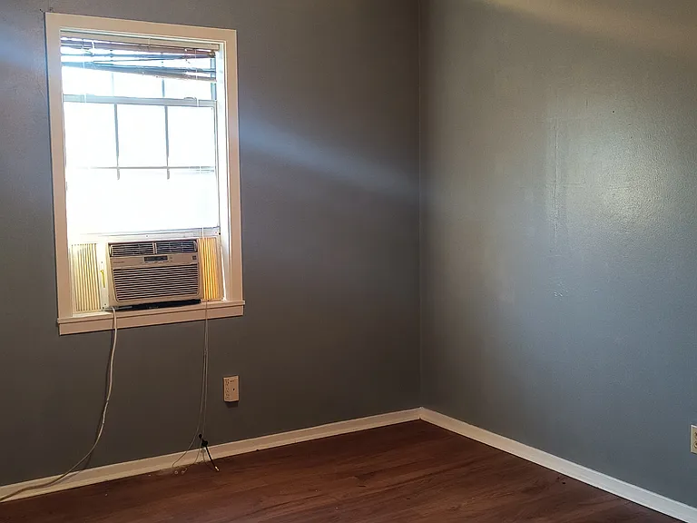 5907 Windham Ave — Photo 10
