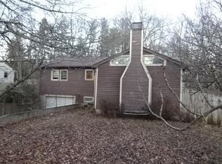 30 Broughton Rd, Worcester, MA 01607