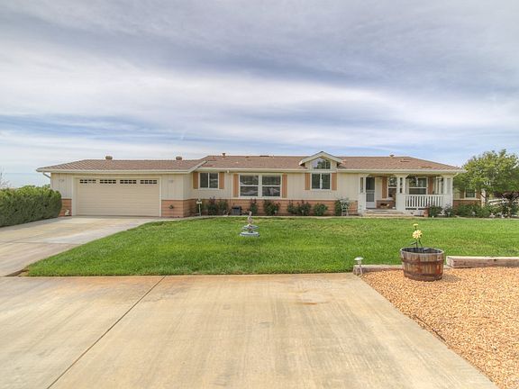 5th image of 42795 Rolling Hills Dr