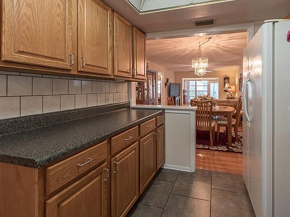 5th image of 1465 Normandy Park Dr APT 1