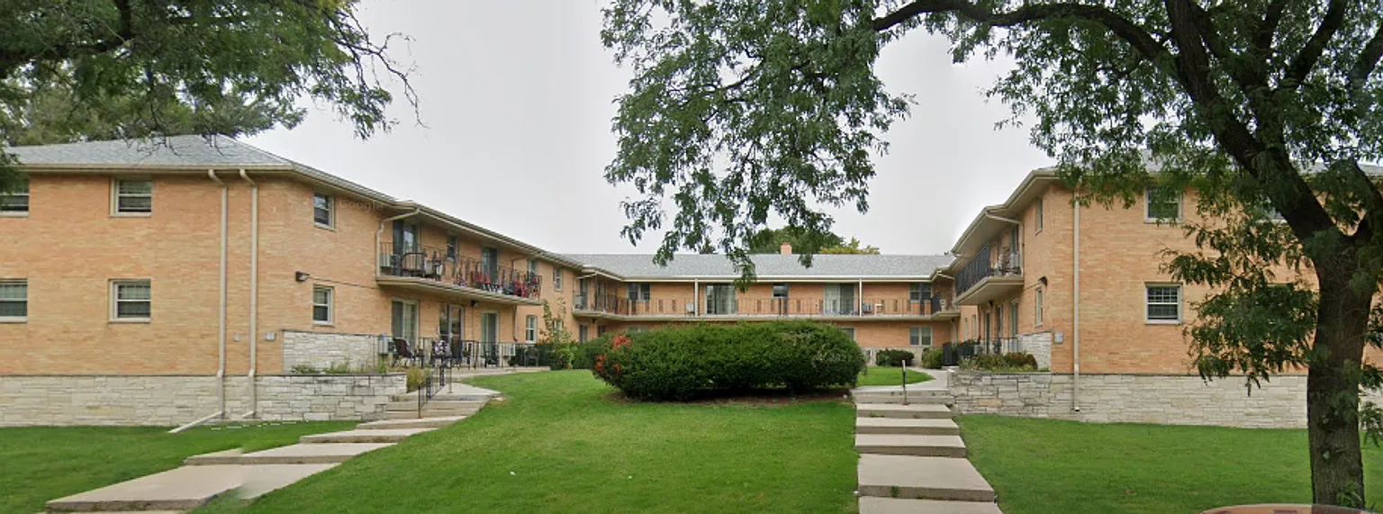8548 W. Appleton Ave. — Photo 1