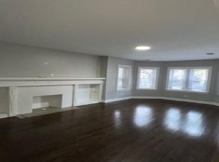 8129 S Maryland Ave #1S, Chicago, IL 60619