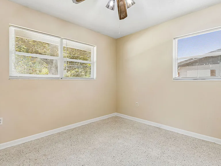 2406 Husson Ave — Photo 21