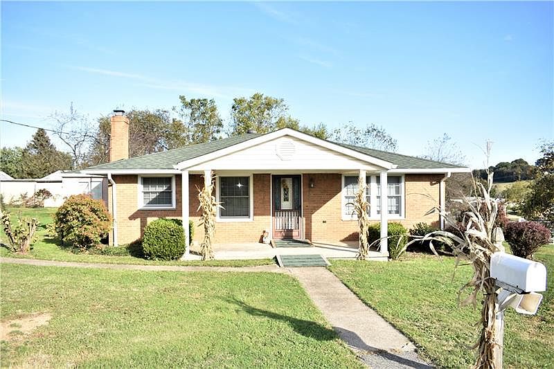 1st image of 105 Elmwood Ct