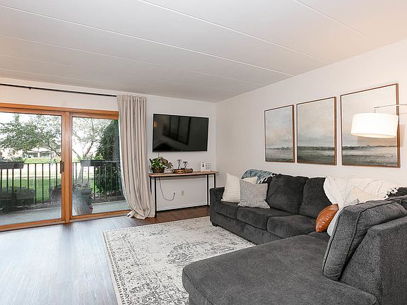 5th image of 5616 158th St APT 108
