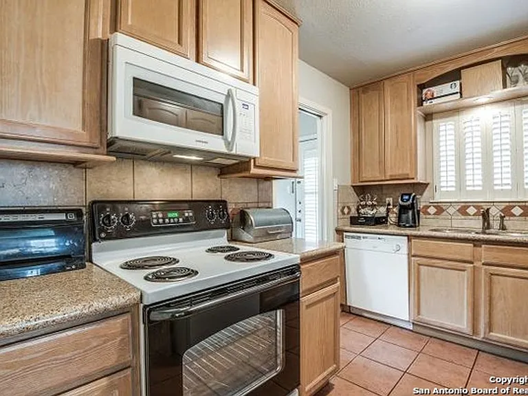 342 E Terra Alta Dr — Photo 6