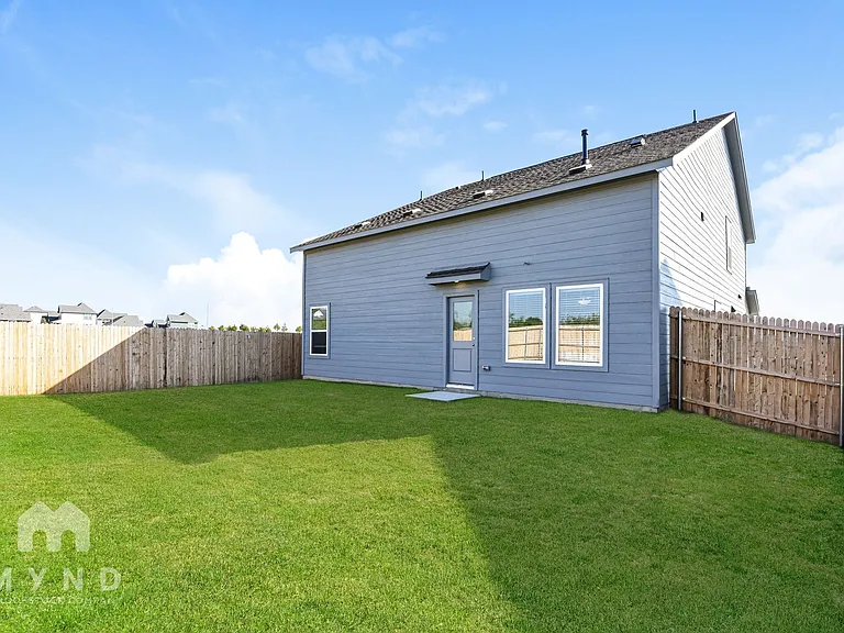 2700 Mistwood Dr — Photo 21