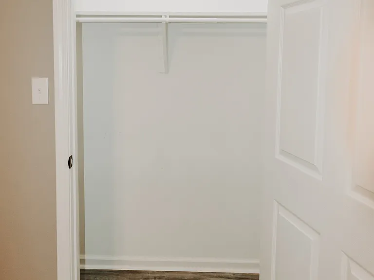 1800 Labette Manor Dr — Photo 16