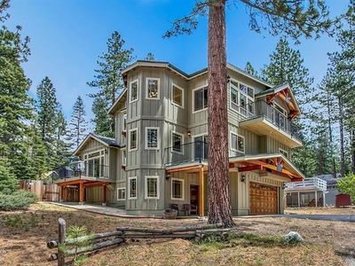 687 Julie Ln, South Lake Tahoe, CA, 96150