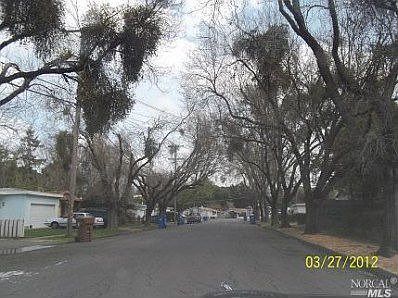 2nd image of 726 Carolina St