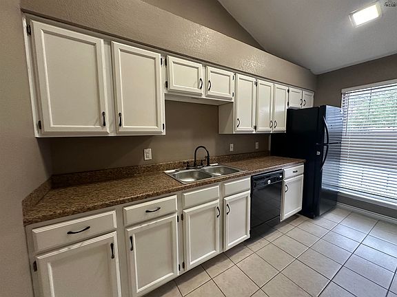 4th image of 5123 Ridgecrest Dr