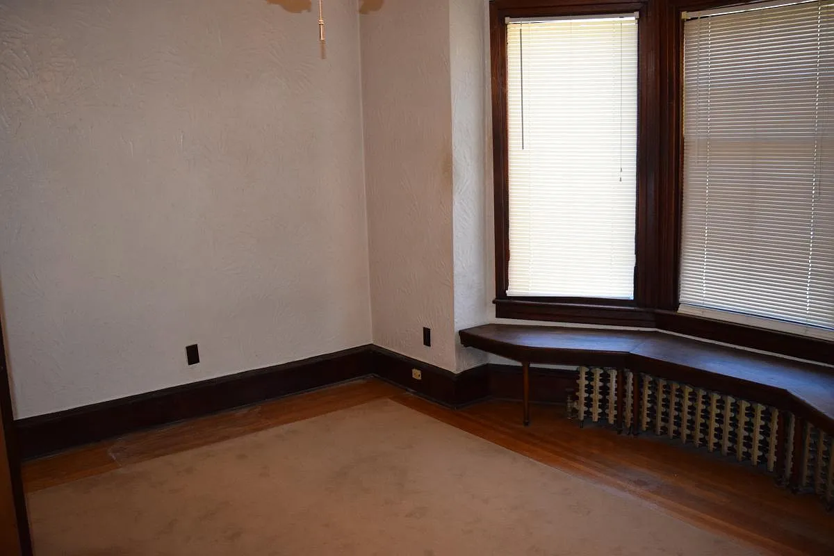 Building Photo - 134 Robeson St #2