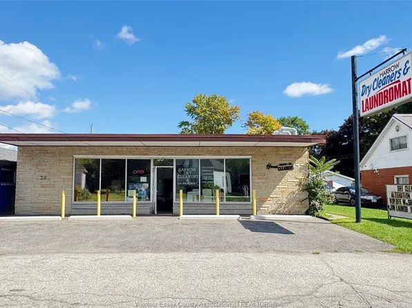 30 Victoria St S #26, Essex, ON N0R 1G0
