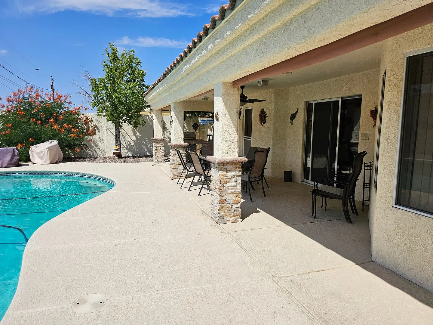 Furnished Rental Pool Home — Photo 3
