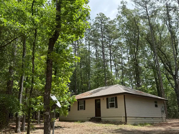 149 Drowsy Ln, Brookeland, TX 75931