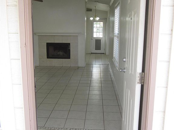 3rd image of 7569 Plaza Taurina Dr