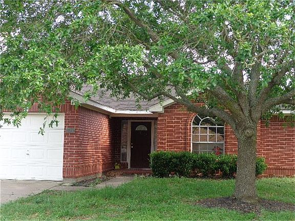 2nd image of 21707 Bay Palms Dr