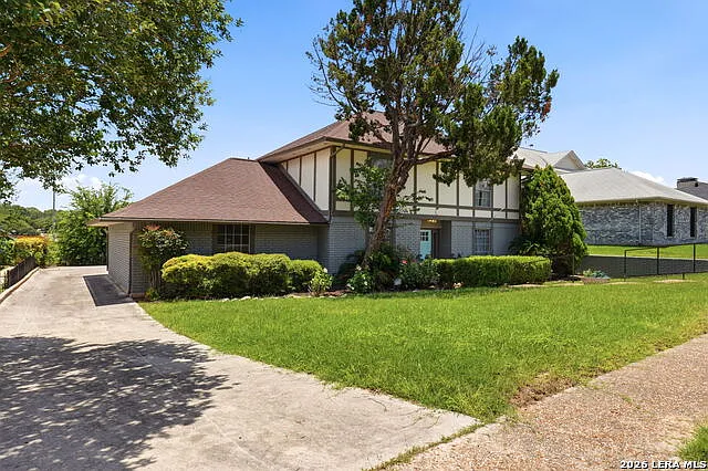 3418 Wimbledon Dr — Photo 5