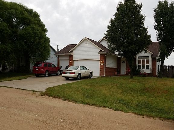 3rd image of 314 N Dacey Ave