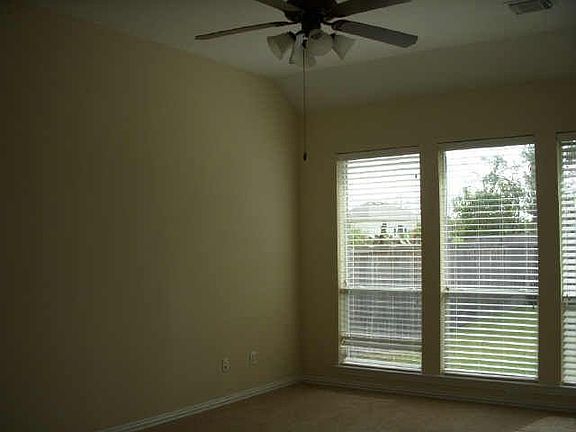 3rd image of 114 S Arrow Canyon Cir
