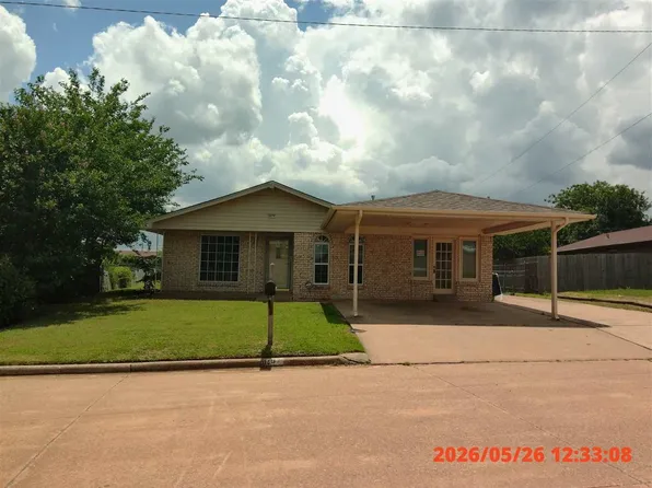 4829 SE Ellsworth Ave, Lawton, OK 73501