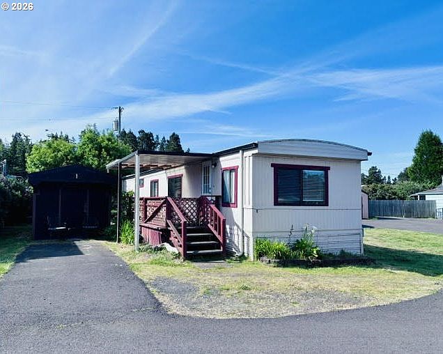 1st image of 87735 Highway 101 Space 1