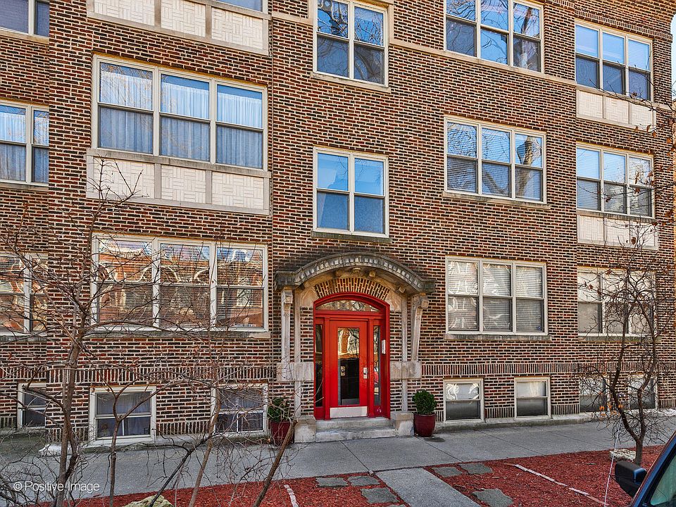 2nd image of 1243 W Rosemont Ave APT 1E