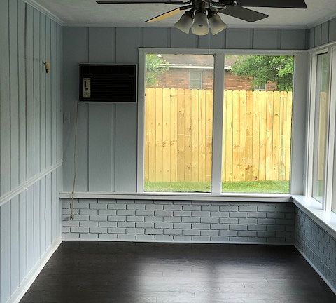 2nd image of 585 Vineland Dr