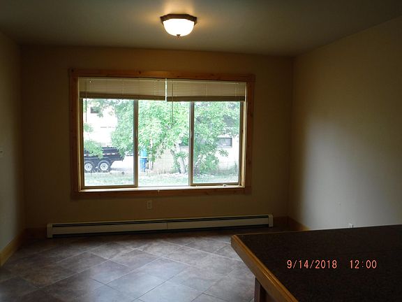 5th image of 707 Idaho St