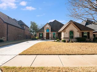 844 Merion Dr, Burleson, TX 76028