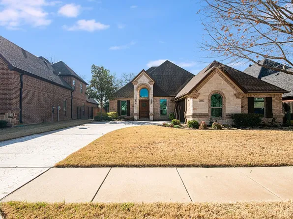 844 Merion Dr, Burleson, TX 76028